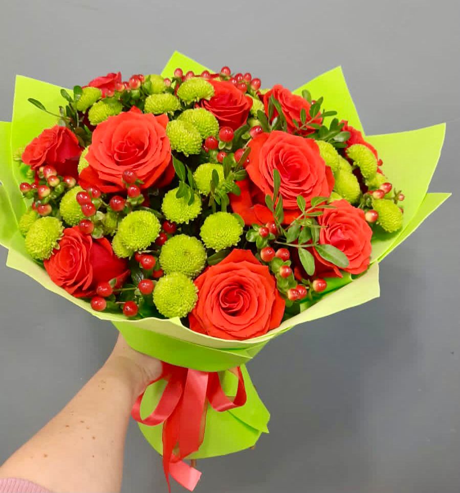 Букет цветов из: Хризантемы и Розы в Кулой