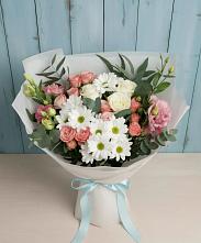 Букет цветов из:  Розы, Лизиантусы и Хризантемы #REPLACE_PRED# Кулой