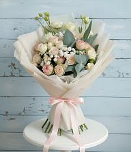 Букет цветов из:  Розы и Лизиантусы в Кулой