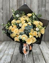 Букет цветов из:  Розы и Лизиантусы #REPLACE_PRED# Кулой