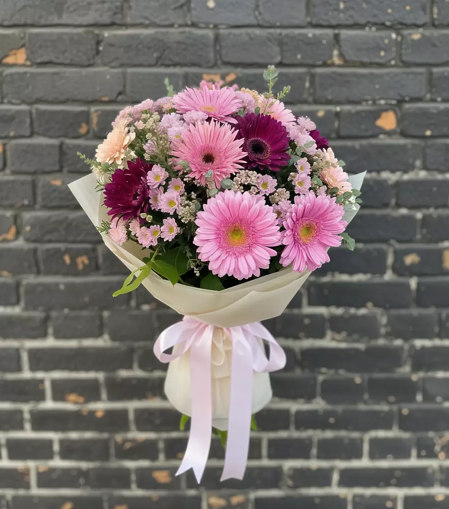 Букет цветов из: Герберы и Хризантемы в Кулой