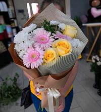 Букет цветов из:  Герберы, Розы и Хризантемы в Кулой