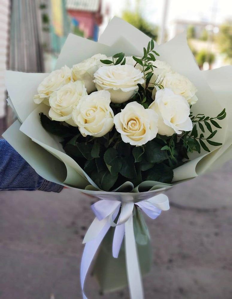 Букет Белые розы Проуд в Кулой