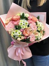 Букет нежные объятья в Кулой Букет цветов из: Гвоздики, Розы и Хризантемы в Кулой