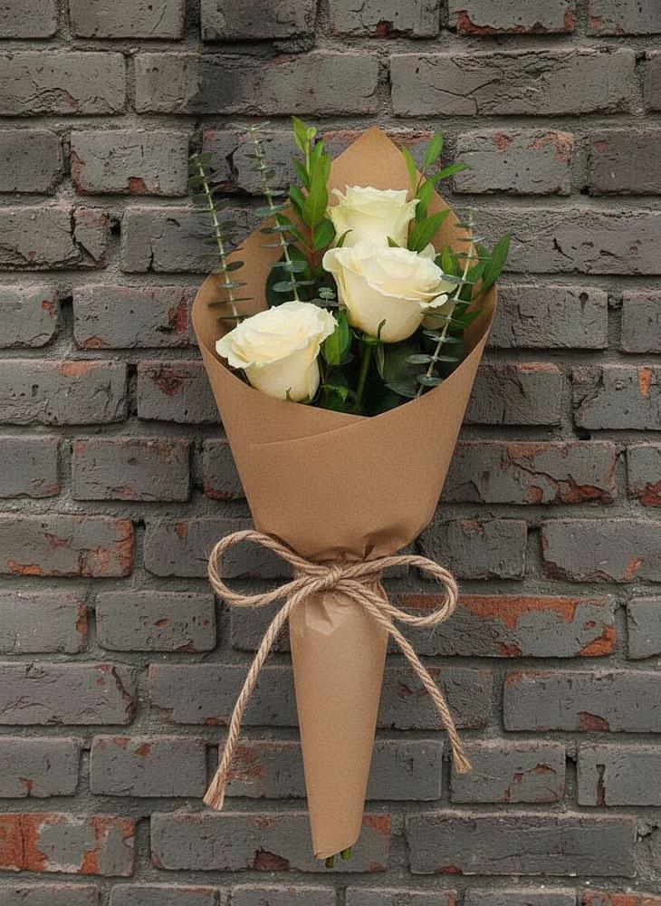 Букет из 3 роз в Кулой Букет цветов из: Розы в Кулой