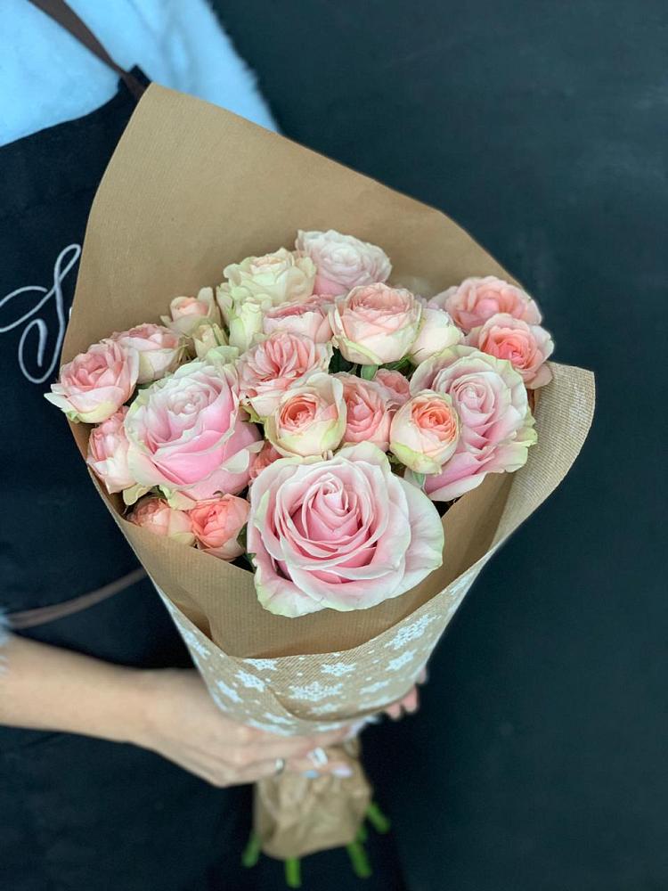 Букет цветов из: Хризантемы и Розы в Кулой