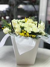 Композиция бриллиант в Кулой Цветочная композиция из Розы в Кулой