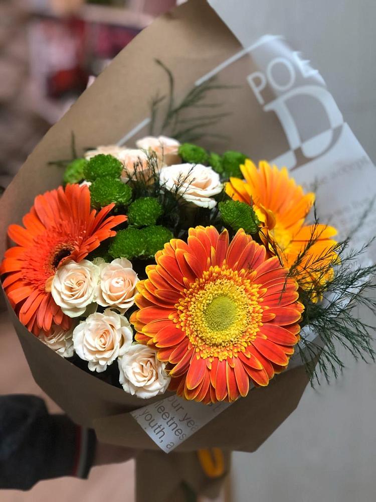 Букет цветов из: Герберы, Хризантемы и Розы в Кулой
