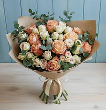 Букет цветов из:  Альстромерии и Розы в Кулой